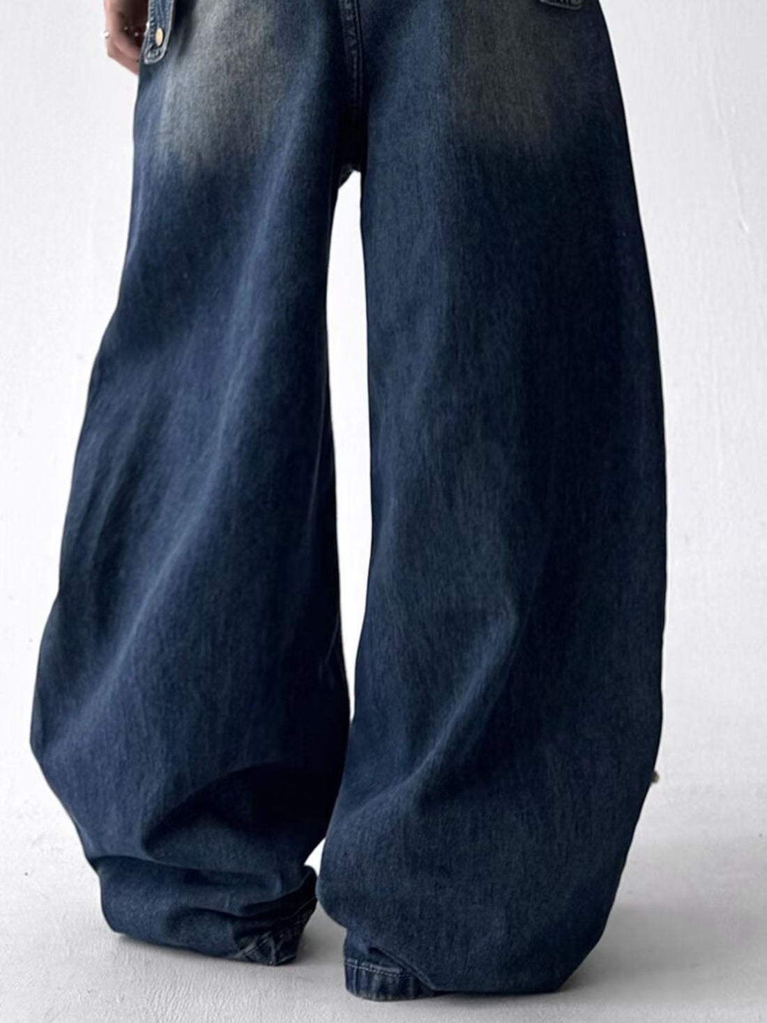 f41892a9-b459-4d4a-9027-b59188105ff2-Max